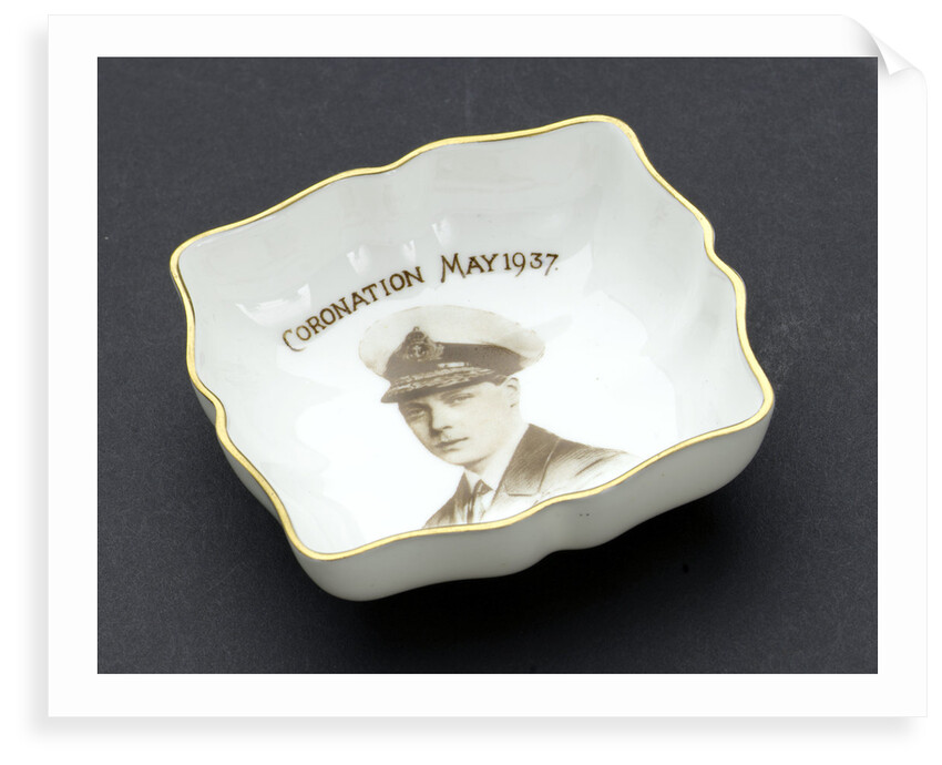 Trinket dish by Royal Crown Derby Porcelain Co