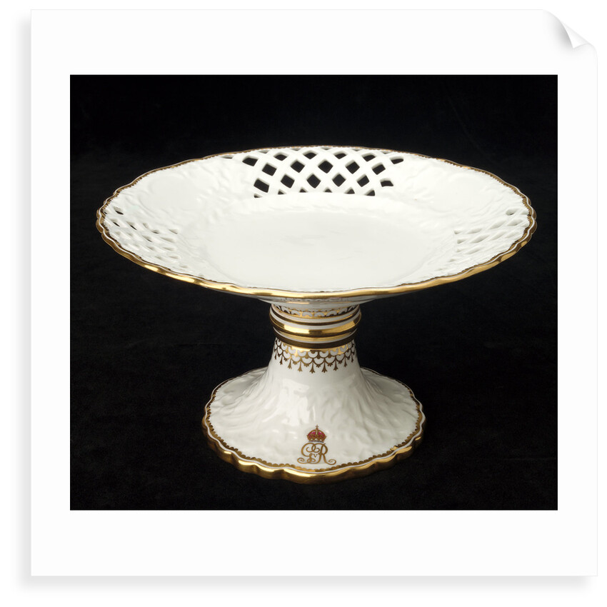 Dessert stand used on RY 'Alberta' (1863) by Royal Crown Derby Porcelain Co