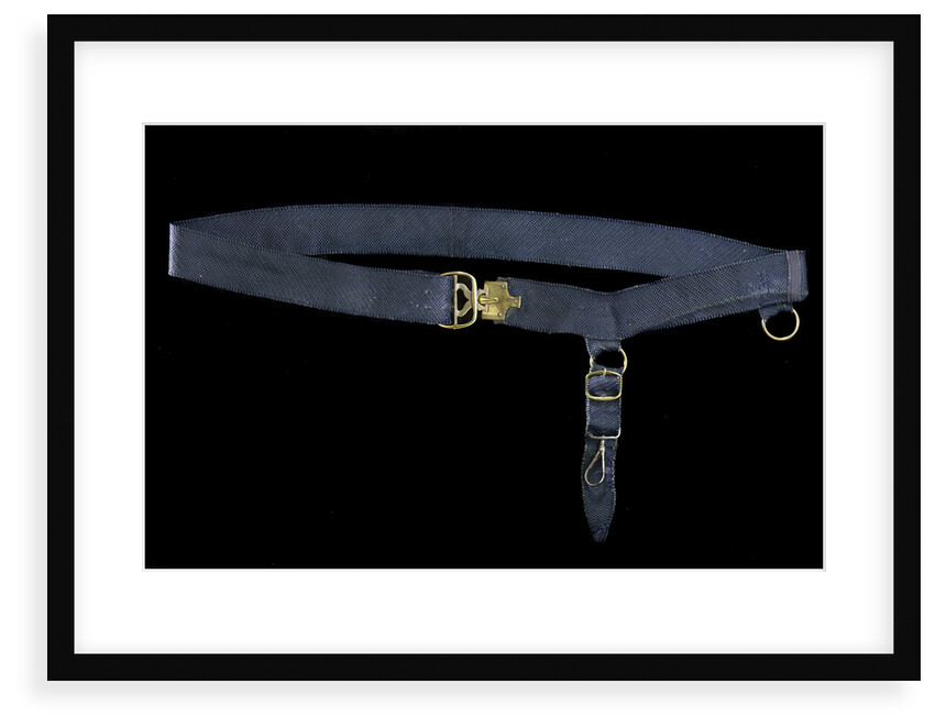 Non-regulation sword belt by unknown