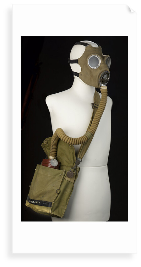 Non-regulation gas mask by unknown