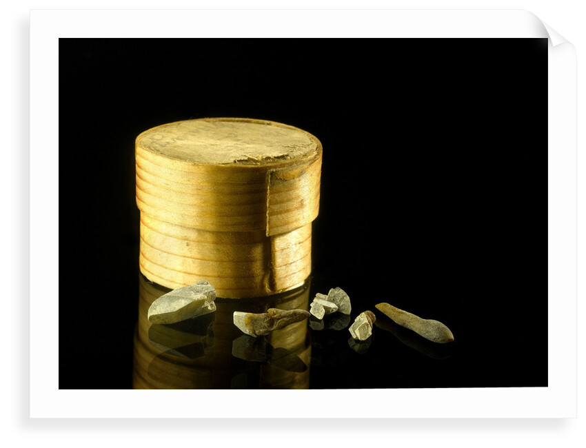 Pill box and nitrate of mercury by unknown