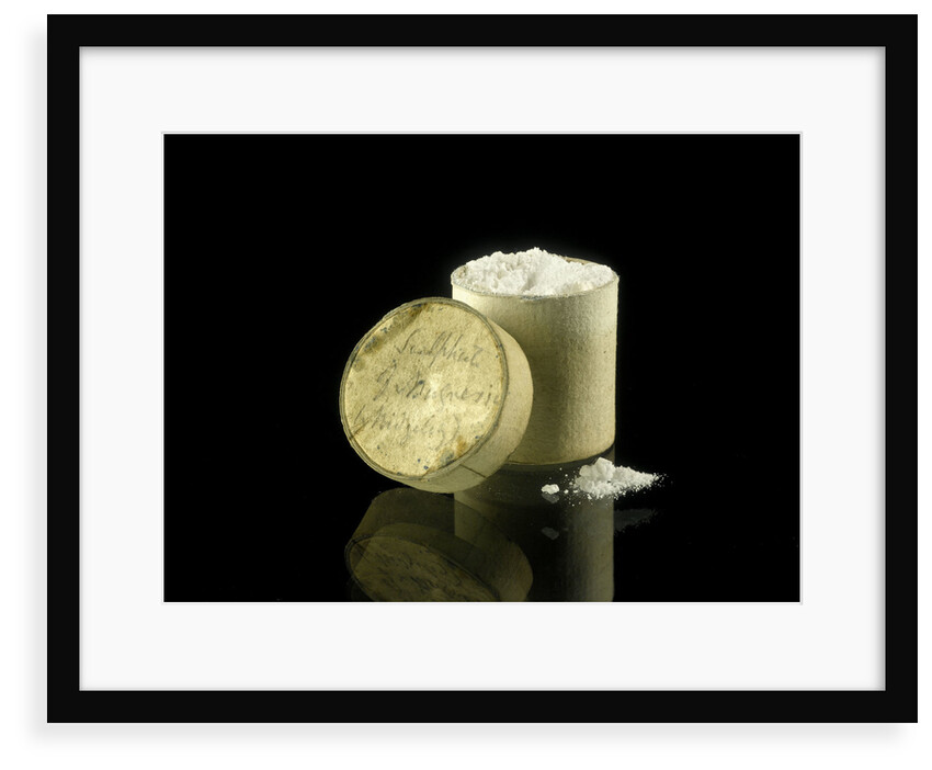 Pill box containing sulphate of magnesia by unknown