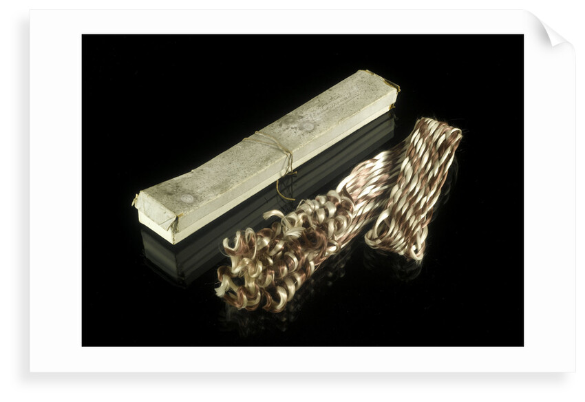 Thread and box by unknown