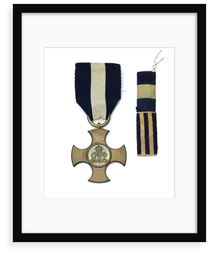 Distinguished Service Cross, obverse by Garrard & Co.