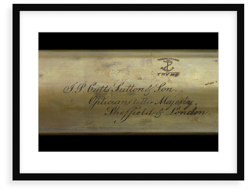 Lookout telescope - inscription by Cutts