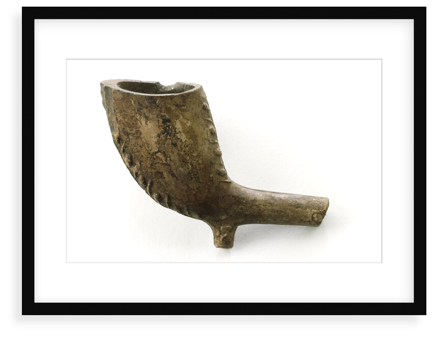 Clay pipe fragment by unknown