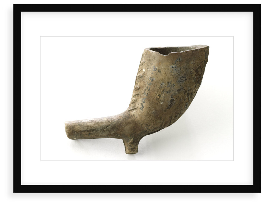 Clay pipe fragment by unknown