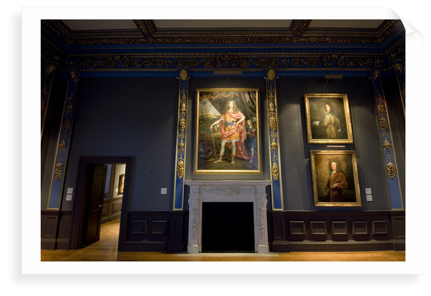 Queen's Cabinet by unknown