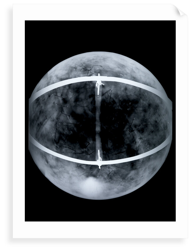 Globe x-ray by Jacob Floris van Langren