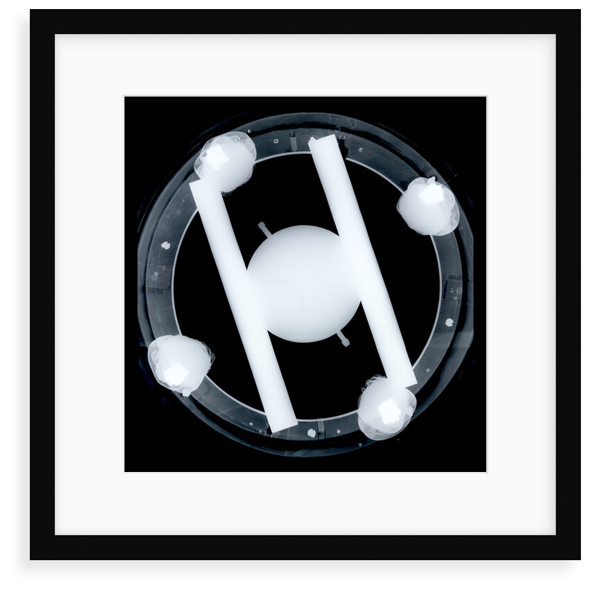 Globe x-ray by Hyacinthe Langlois