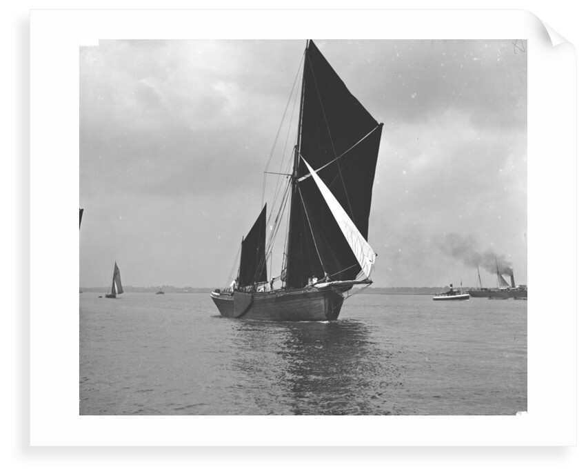 Sailing barge 'Mildreda' (Br, 1900) under sail by unknown