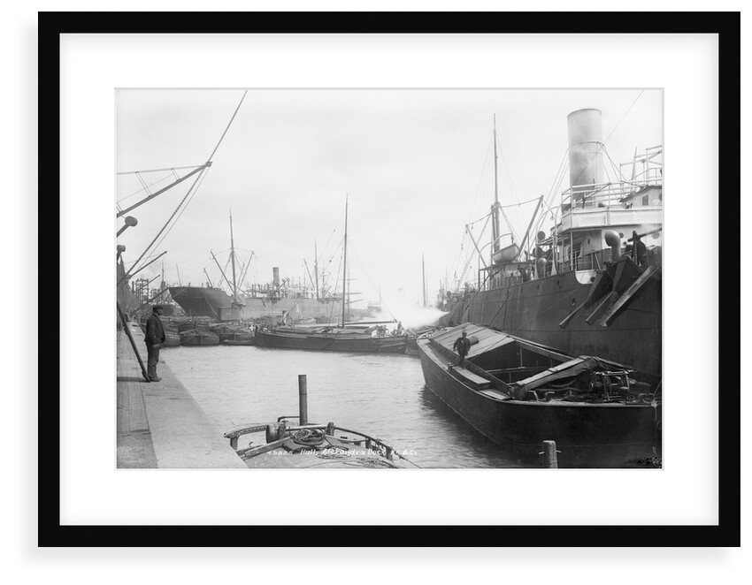 'Dido' (Br, 1896), discharging cargo into barges by unknown