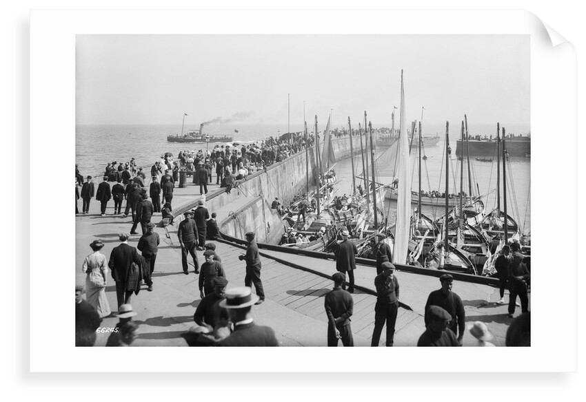 Bridlington harbour, Yorkshire by Francis Frith & Co.