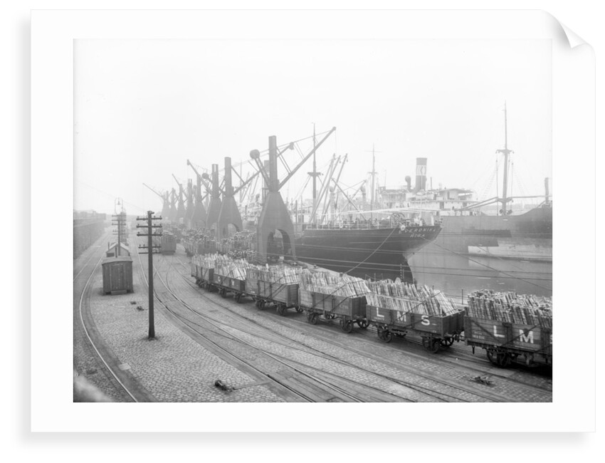 'Everonika' (La, 1906) at quayside in Stalbridge dock, Garston by unknown