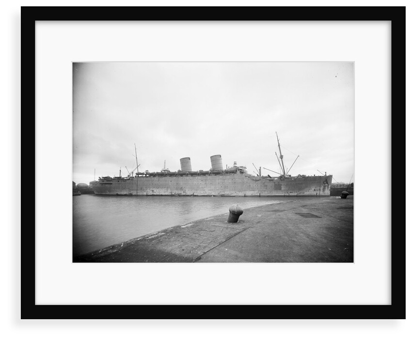 Turbine passenger liner 'Mauretania' (Br, 1939) at quayside, probably at Liverpool with Radar lantern fitted by Anonymous