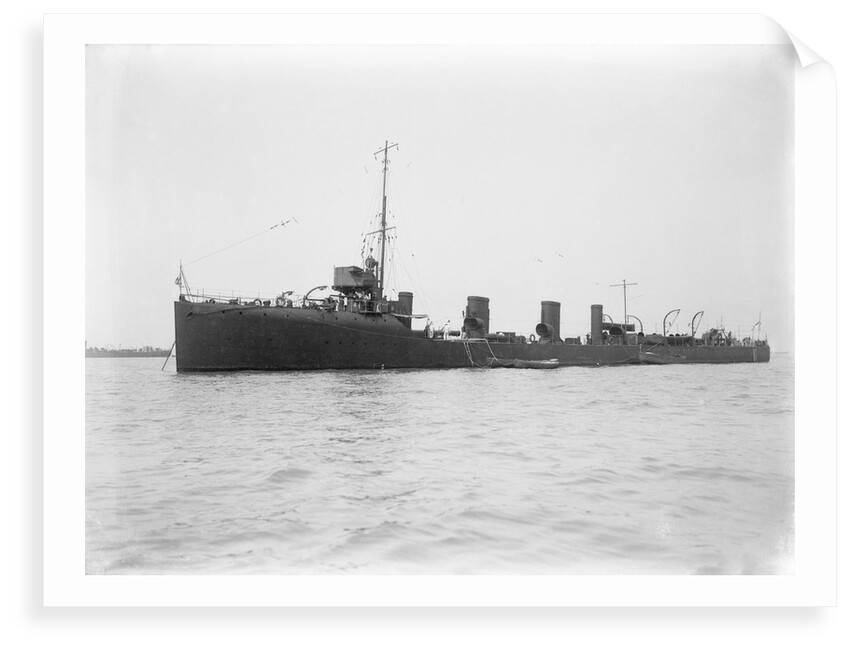 Torpedo boat destroyer HMS 'Mohawk' (1907) by unknown