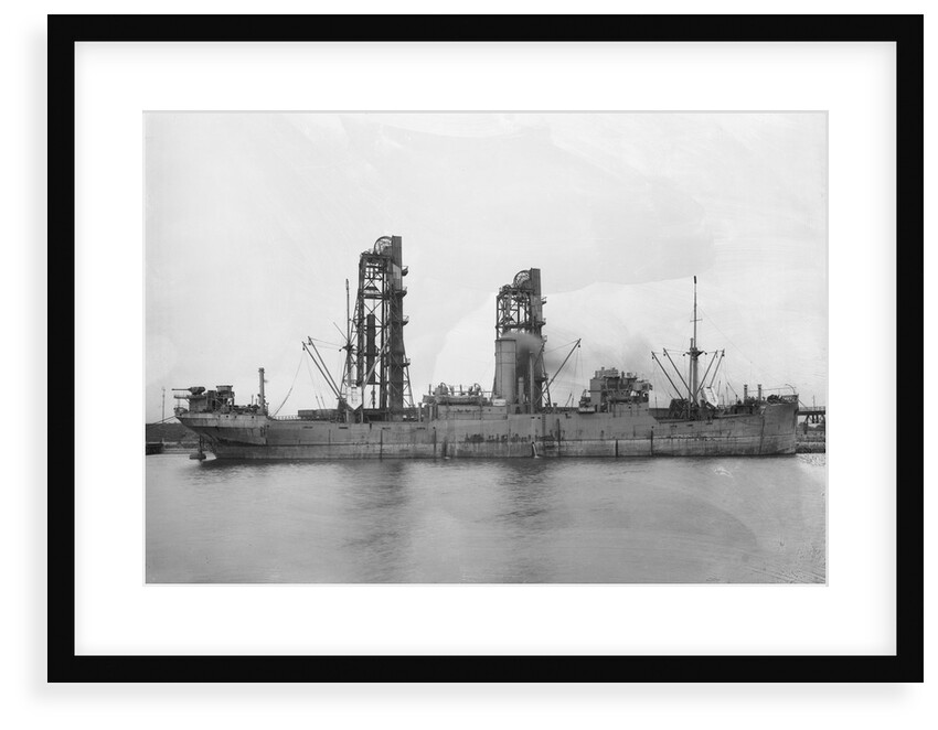 HMS 'Eridge' (1916), paddle minesweeper, during trials period by unknown