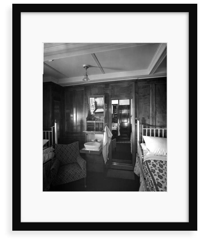 First Class suite on the 'Balmoral Castle' (1910) by Bedford Lemere & Co.