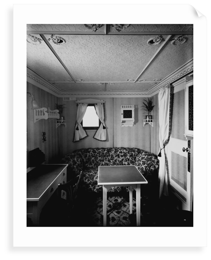 First Class suite de luxe on the 'Highland Loch' (1911) by Bedford Lemere & Co.