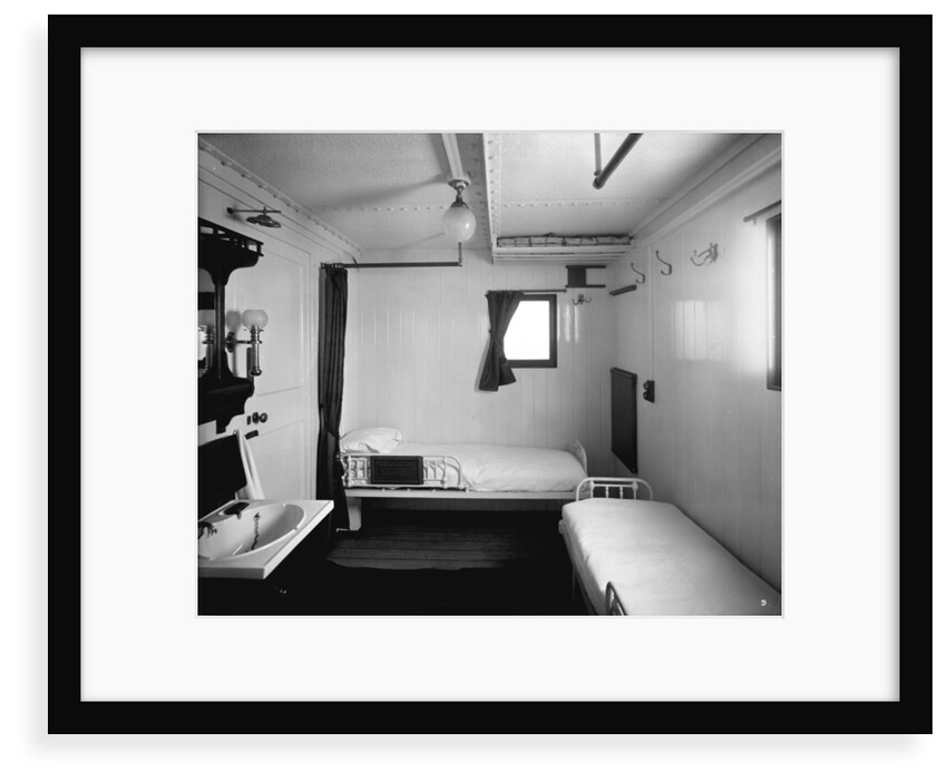 First Class stateroom on the 'Highland Loch' (1911) by Bedford Lemere & Co.