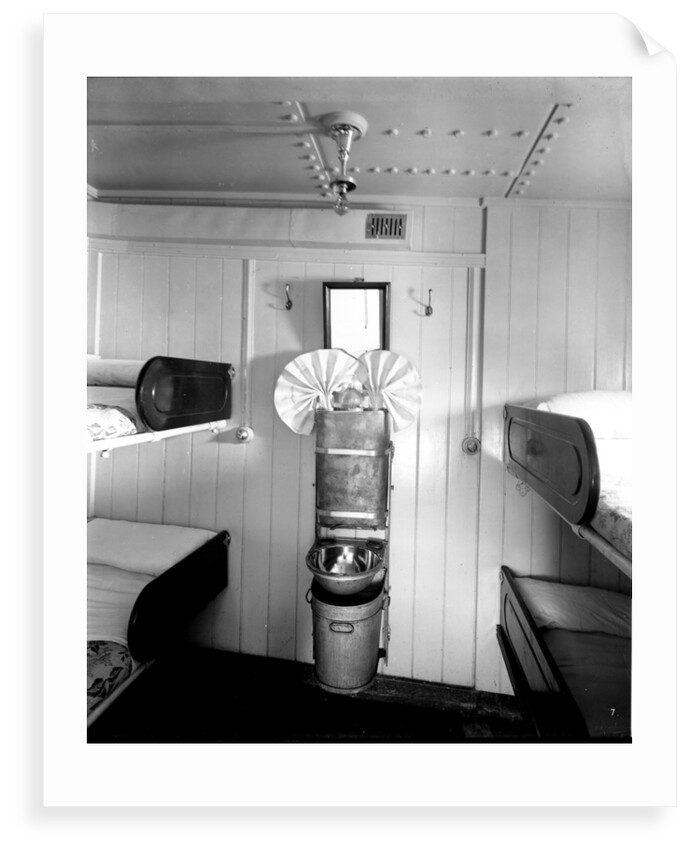 Third Class cabin on the 'Royal George' (1907) by Bedford Lemere & Co.
