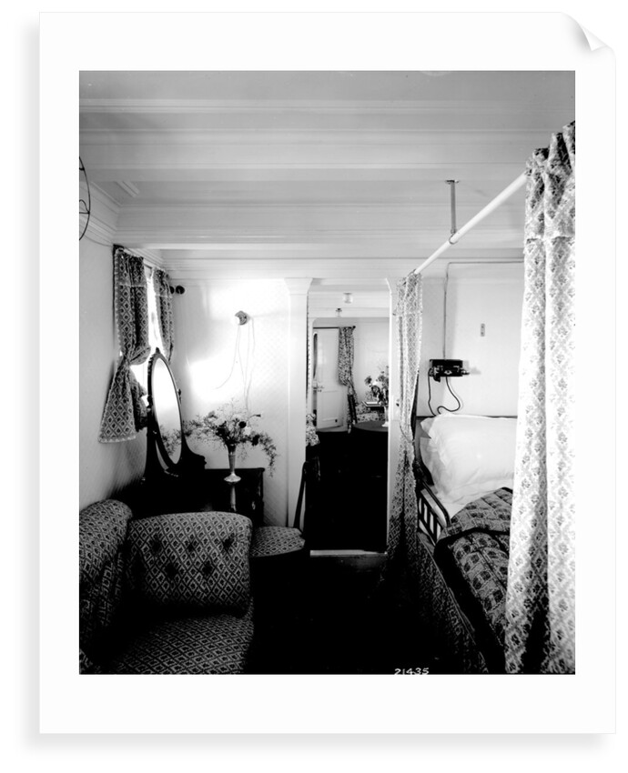 Duchess of Connaught's Bedroom on the 'Empress of Ireland' (1906) by Bedford Lemere & Co.