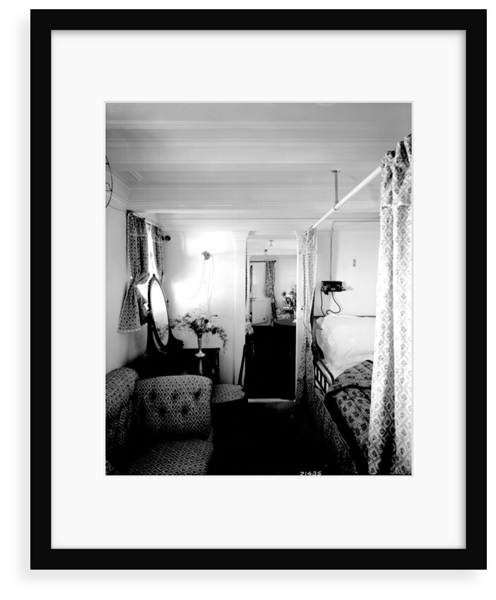 Duchess of Connaught's Bedroom on the 'Empress of Ireland' (1906) by Bedford Lemere & Co.