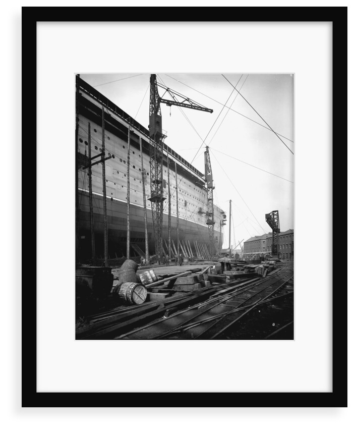 Fore part of the passenger liner 'Aquitania' (1914) on the stocks by Bedford Lemere & Co.
