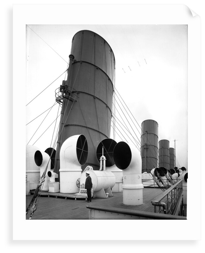 View from the Flying Bridge on the 'Aquitania' (1914) by Bedford Lemere & Co.