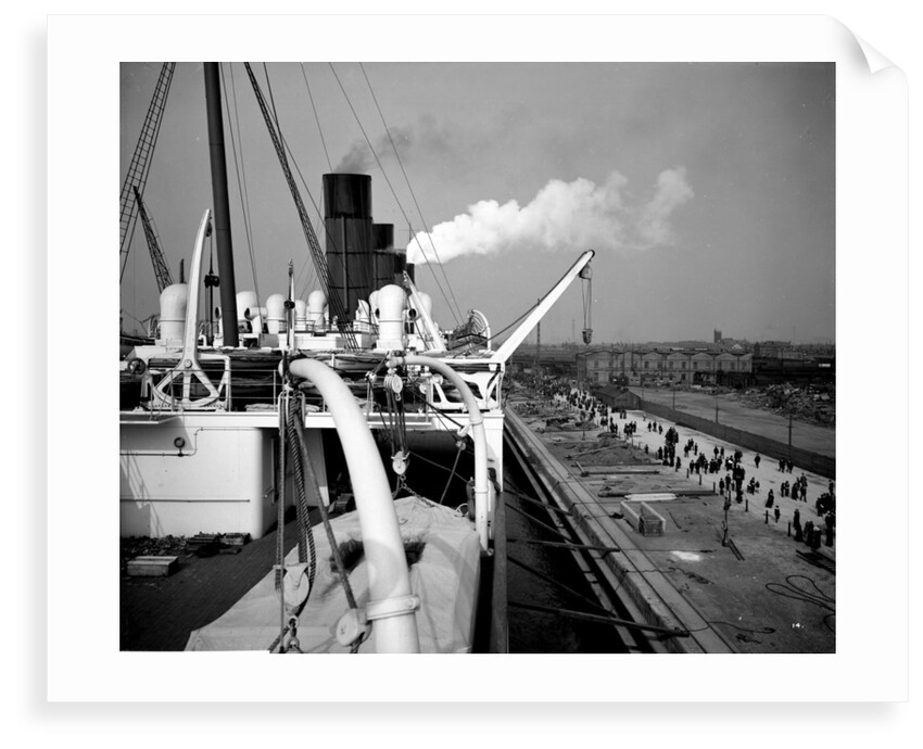 View from the Docking Bridge on the 'Aquitania' (1914) by Bedford Lemere & Co.