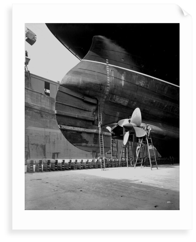 Rudder and inner propellers of the 'Aquitania' (1914) by Bedford Lemere & Co.