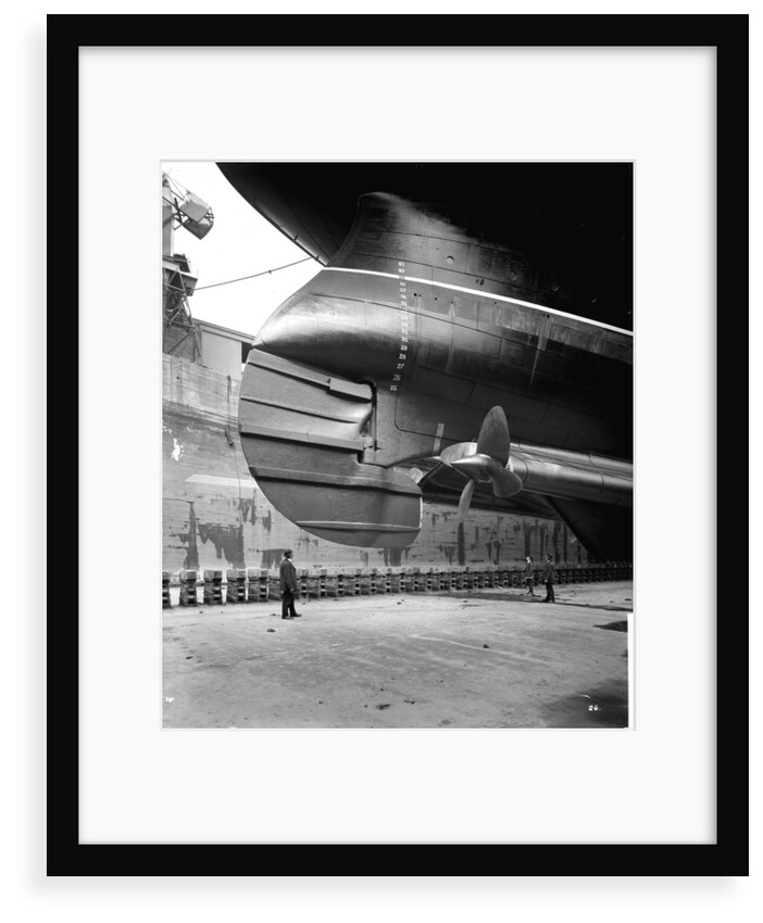 Rudder and inner propellers of the 'Aquitania' (1914) by Bedford Lemere & Co.
