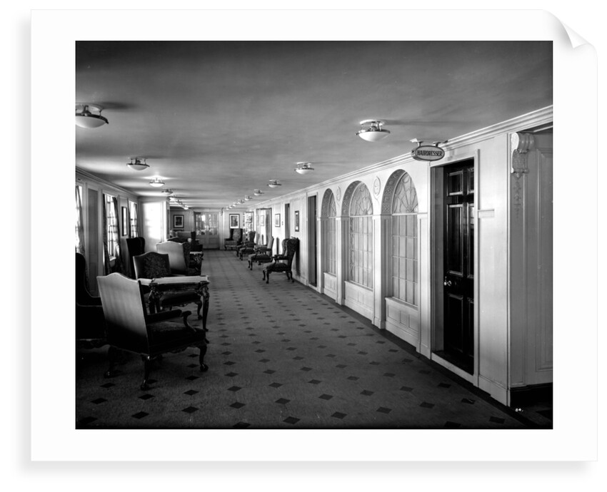 Long Gallery on the 'Aquitania' (1914) by Bedford Lemere & Co.