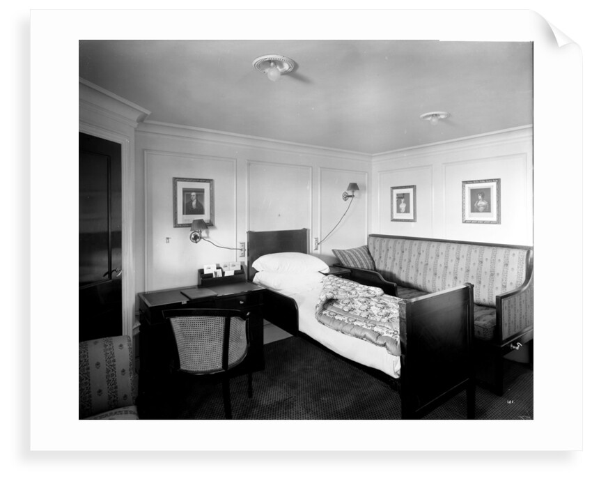 Raeburn Suite on the 'Aquitania' (1914) by Bedford Lemere & Co.