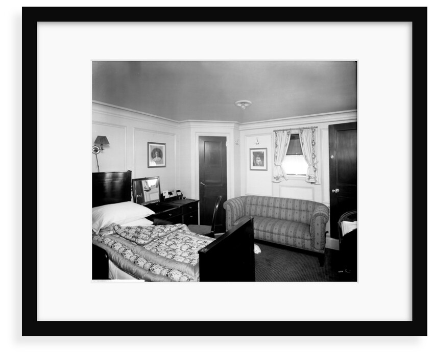 Romney Suite on the 'Aquitania' (1914) by Bedford Lemere & Co.