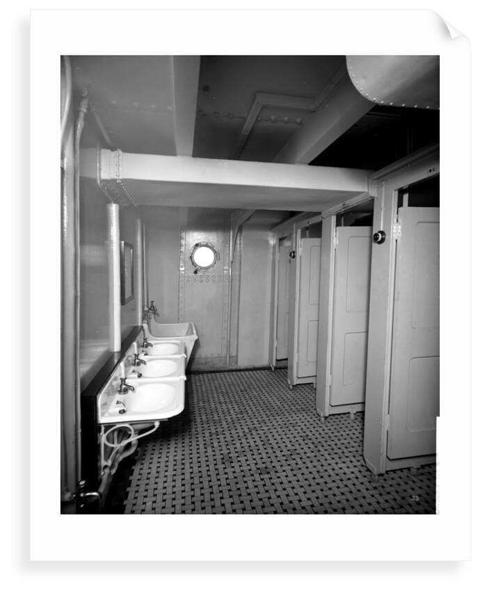 Third Class Ladies' Lavatory on the 'Missanabie' (1914) by Bedford Lemere & Co.