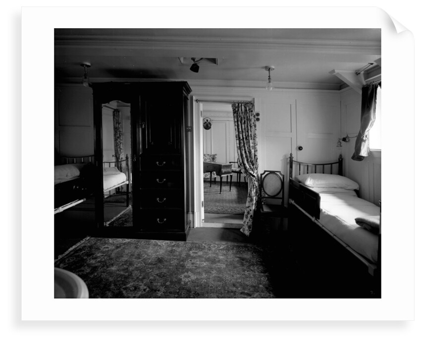 First Class suite de luxe on the 'Kaisar-i-Hind' (1914) by Bedford Lemere & Co.