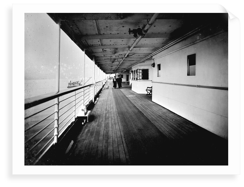 Promenade Deck on the 'Niagara' (1913) by Bedford Lemere & Co.