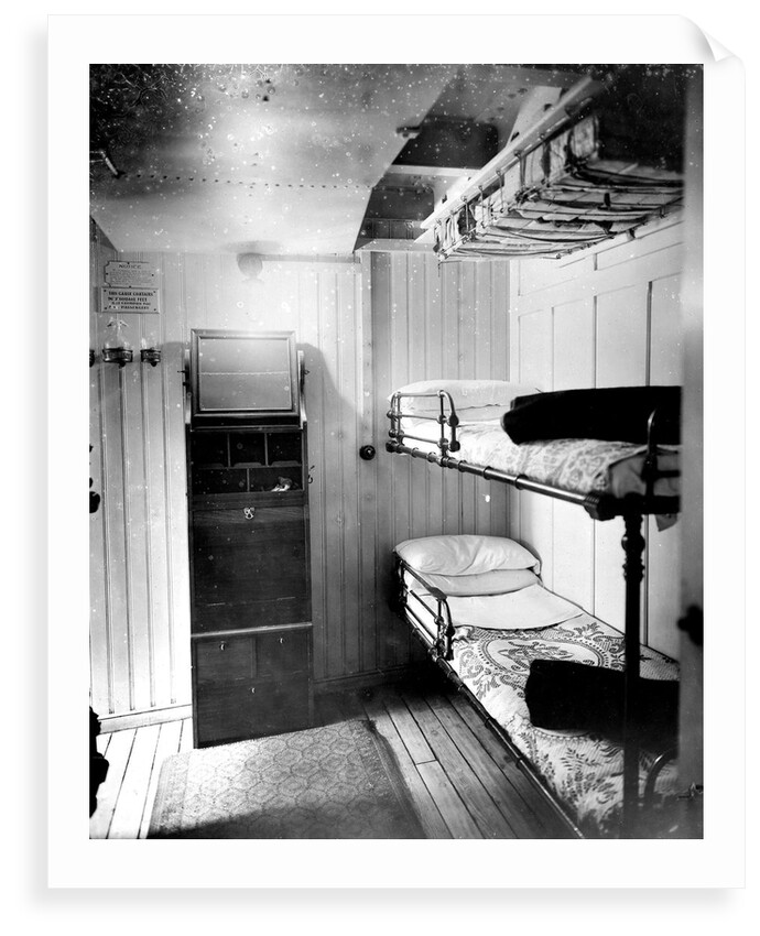 Third Class cabin on the 'Niagara' (1913) by Bedford Lemere & Co.