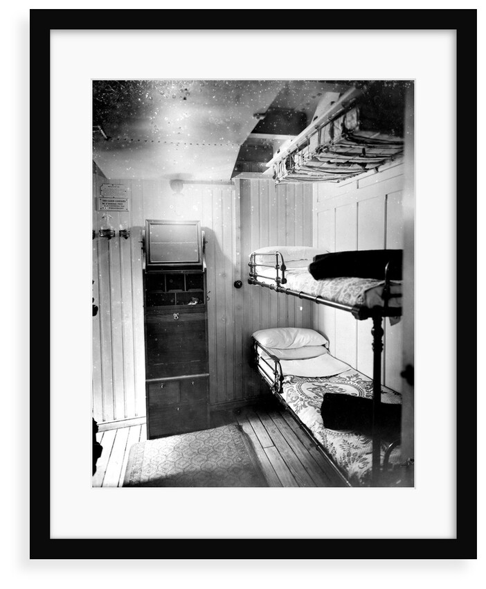 Third Class cabin on the 'Niagara' (1913) by Bedford Lemere & Co.