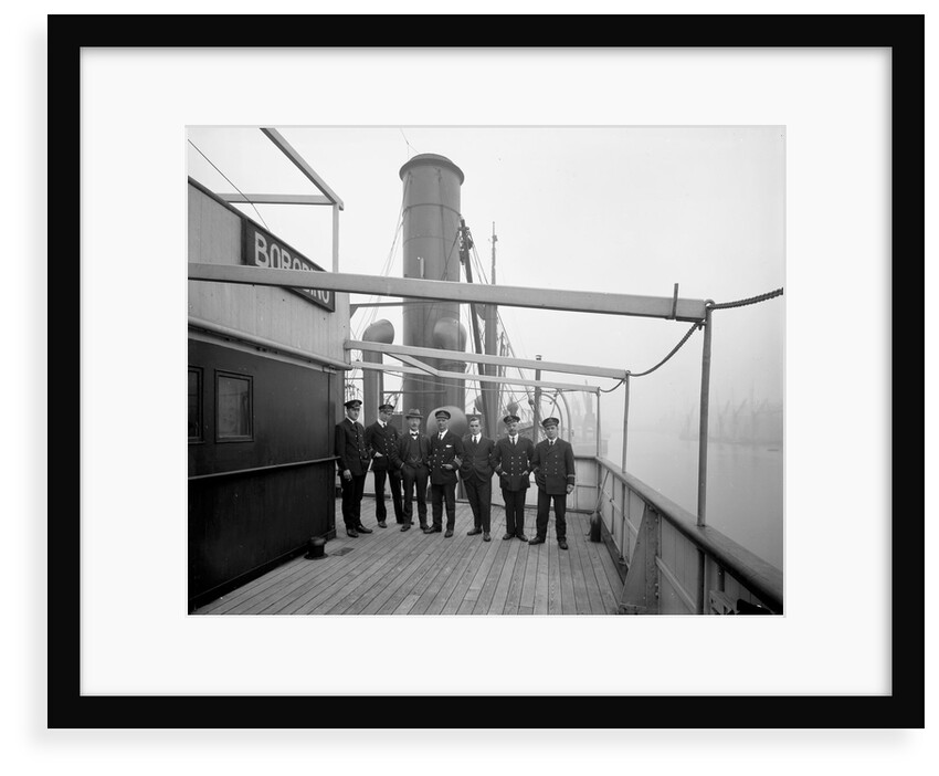 Group portrait on the 'Borodino' (1911) by Bedford Lemere & Co.