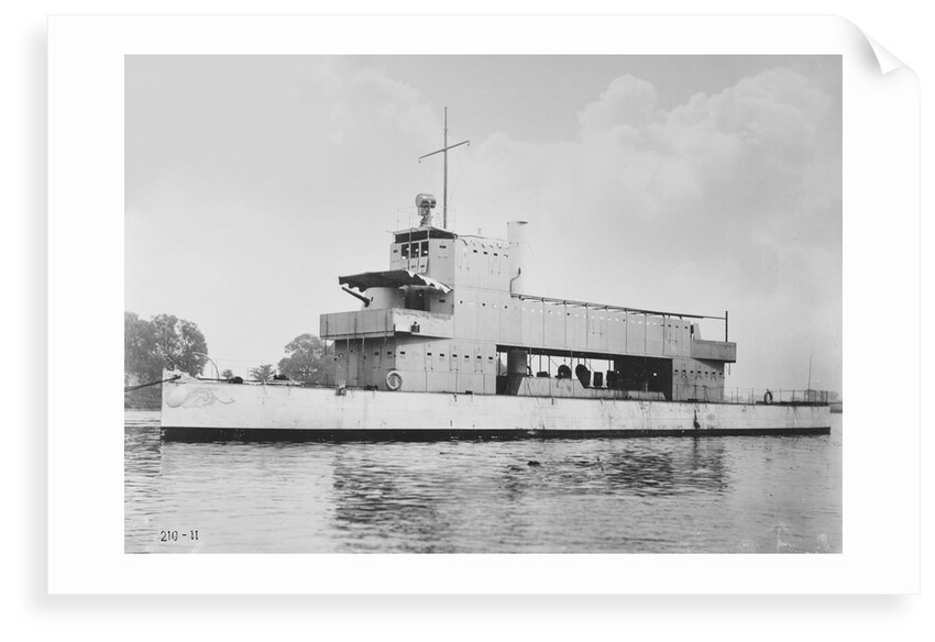 'Melik' 1897, moored on the River Thames at Chiswick during trials period by unknown