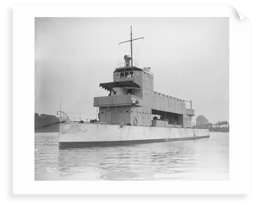 'Melik' 1897, moored off Chiswick during builder's trials by unknown