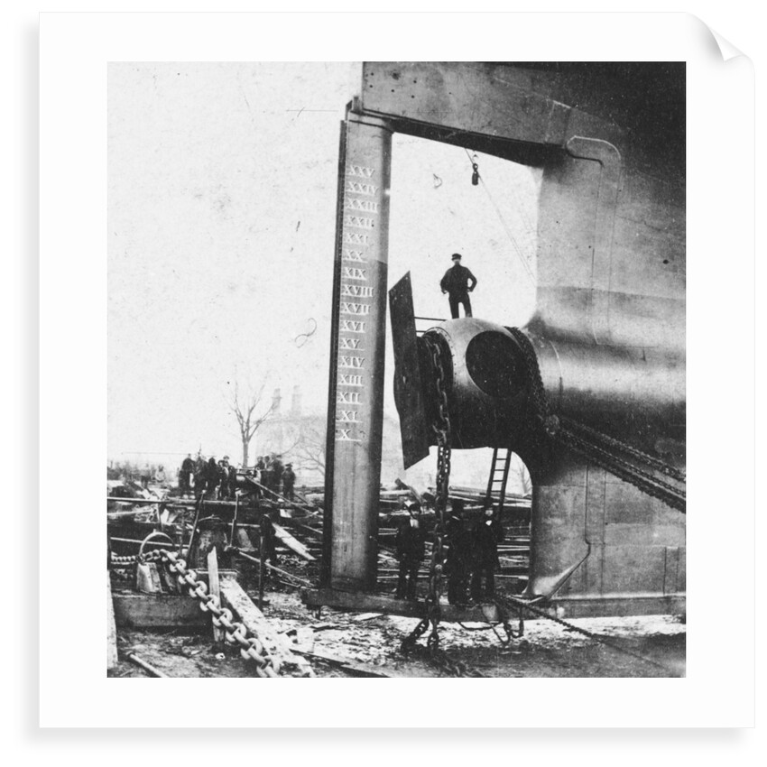 The 'Great Eastern' under construction, the position of the sternpost screw by Robert Howlett