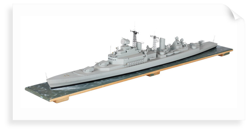 Warship; Cruiser, Guided missile by unknown