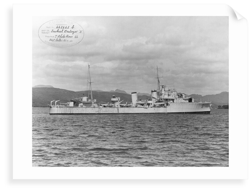 Destroyer 'Sultanhisar' (Turkey) under way by unknown