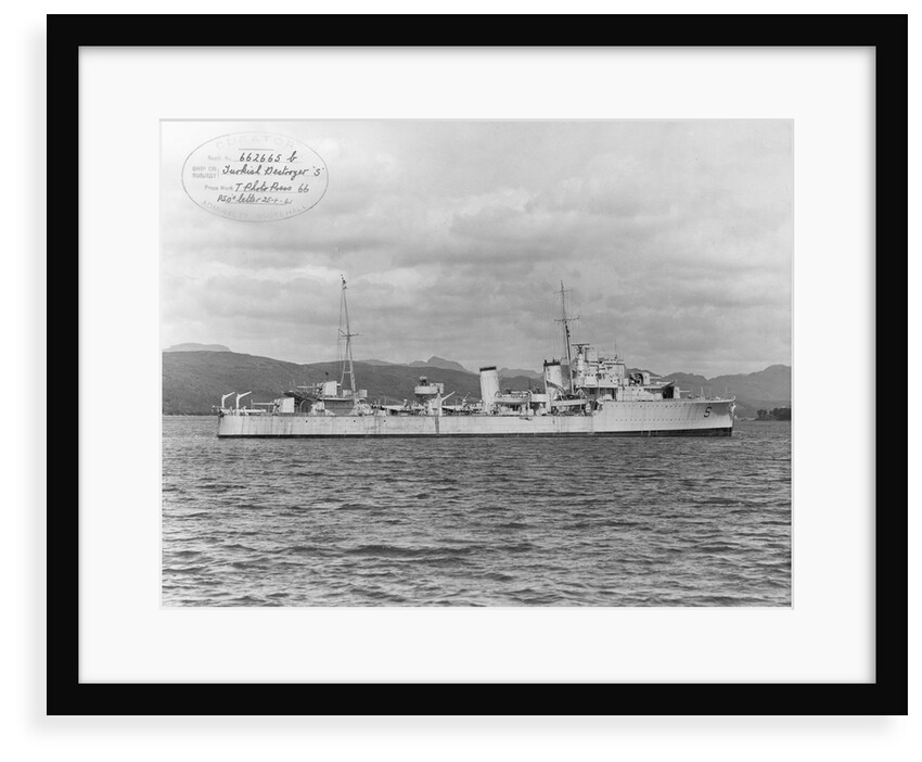 Destroyer 'Sultanhisar' (Turkey) under way by unknown