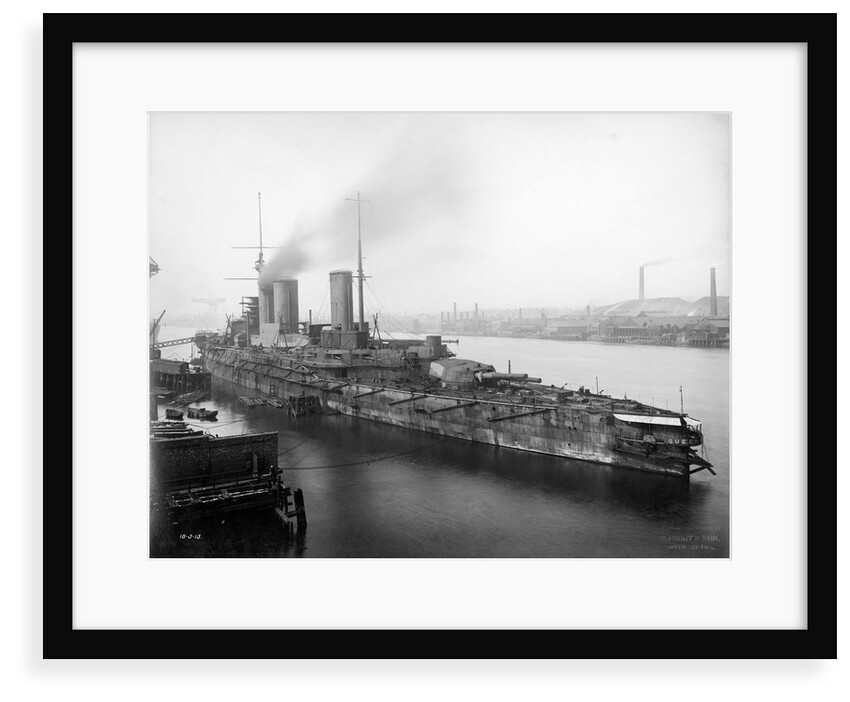 Battlecruiser HMS 'Queen Mary' (1912) by unknown