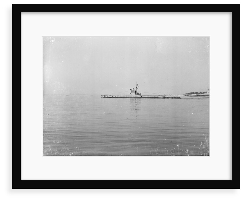 Submarine HMS 'E32' (1916) by unknown