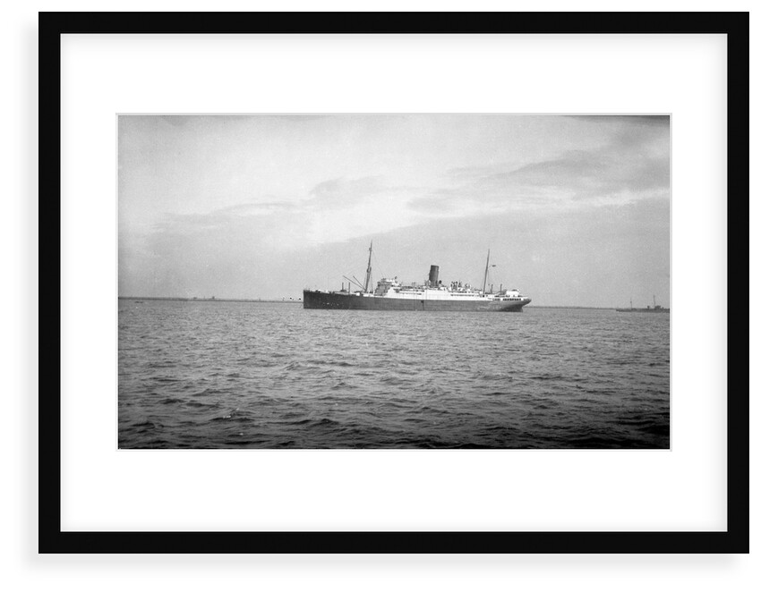 Armed merchant cruiser HMS 'Carinthia' (1925) by unknown